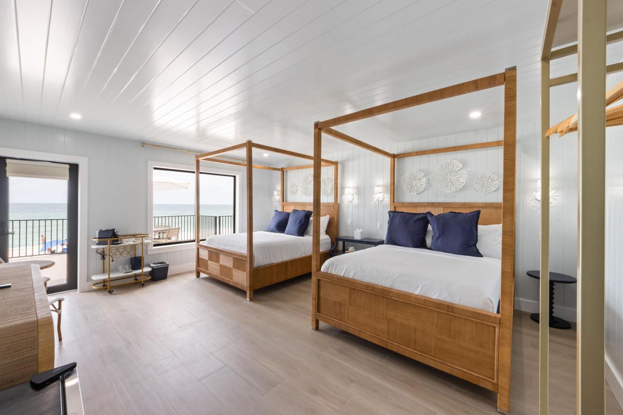 Seabreeze At Anna Maria Island Aparthotel 2*